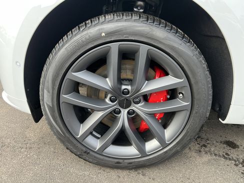 New 2026 Land Rover Range Rover Sport Dynamic SE image 6