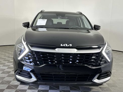 Used 2025 Kia Sportage EX w/ Premium Package image 3