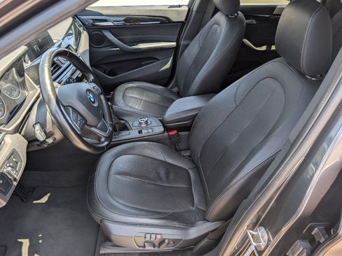 Used 2018 BMW X1 sDrive28i FWD image 2