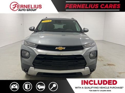 Used 2023 Chevrolet TrailBlazer LT w/ Convenience Package image 2