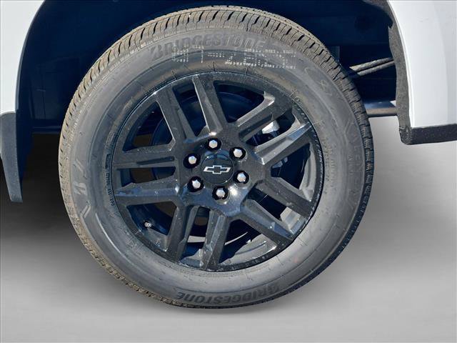 New 2026 Chevrolet Silverado 1500 RST w/ Dark Appearance Package AWD/4WD image 10