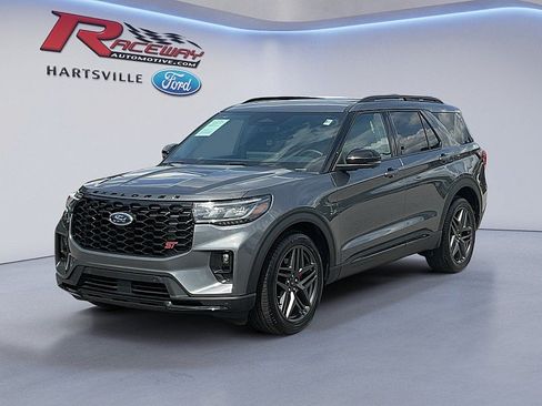Used 2025 Ford Explorer ST AWD/4WD image 1