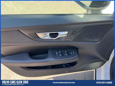 Used 2023 Volvo S60 B5 Plus w/ Climate Package image 15