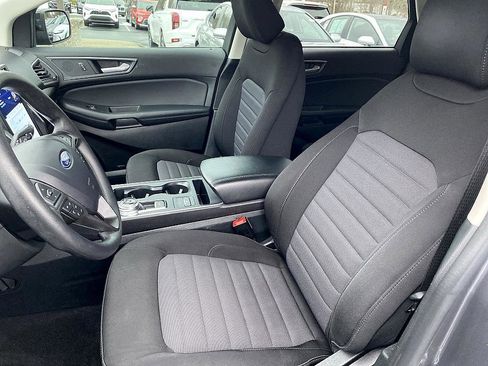 Used 2024 Ford Edge SE w/ Black Appearance Package image 11