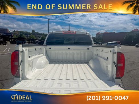 Used 2022 Chevrolet Colorado LT w/ LT Convenience Package AWD/4WD image 9