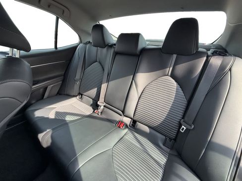 Used 2024 Toyota Camry SE image 16