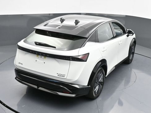 Used 2023 Nissan Ariya image 36