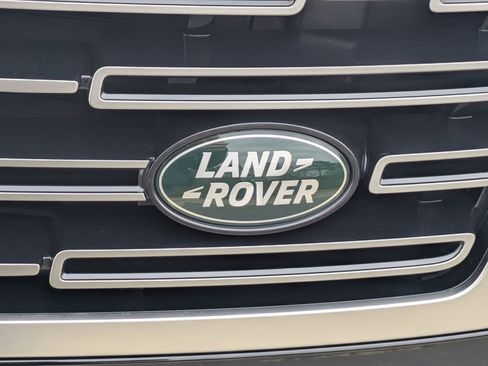 New 2026 Land Rover Range Rover SE image 32