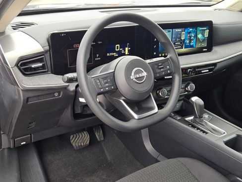 New 2026 Nissan Kicks S image 18