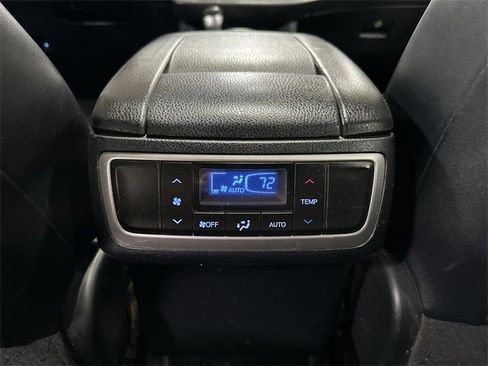 Used 2015 Toyota Highlander Limited image 35