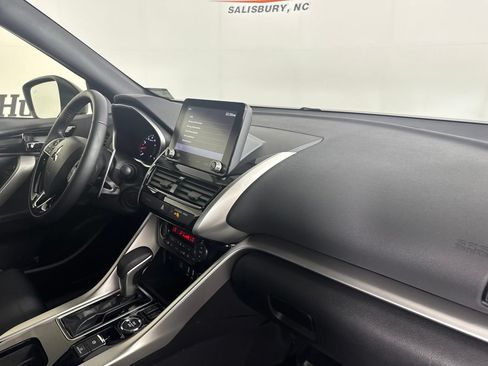 Used 2024 Mitsubishi Eclipse Cross SEL AWD/4WD image 33