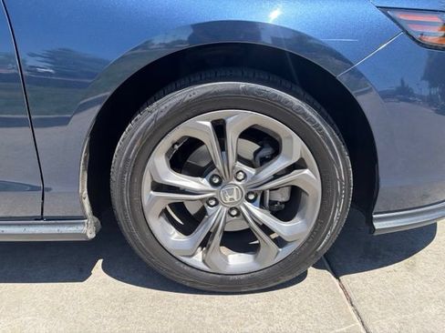 Used 2023 Honda Accord EX image 8