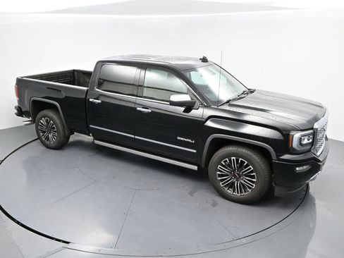 Used 2017 GMC Sierra 1500 Denali w/ Denali Ultimate Package AWD/4WD image 38