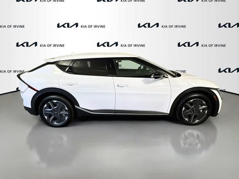 New 2026 Kia EV6 Light RWD image 8