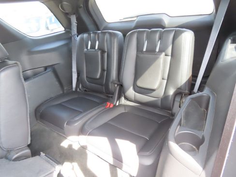 Used 2014 Ford Explorer Limited w/ Equipment Group 301A FWD image 22