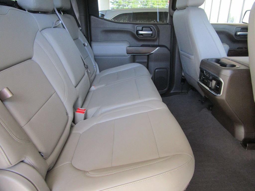 Used 2021 GMC Sierra 1500 SLT w/ SLT Convenience Package AWD/4WD image 30