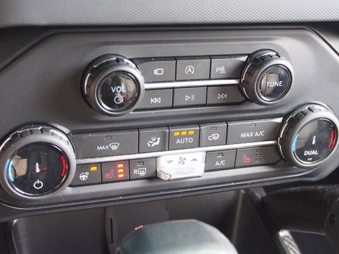 Used 2022 Ford Bronco Raptor AWD/4WD image 32