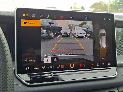 New 2026 Volkswagen Tiguan SE R-Line AWD/4WD image 13
