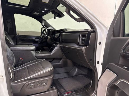 Used 2024 GMC Sierra 2500 AT4X image 60