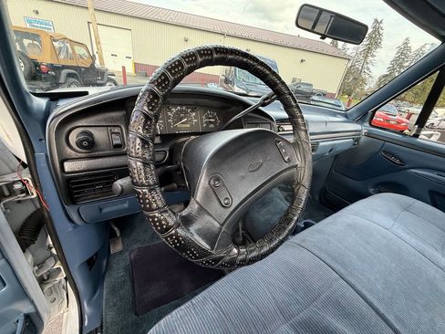 Used 1997 Ford F250 4x4 Regular Cab Heavy Duty image 28