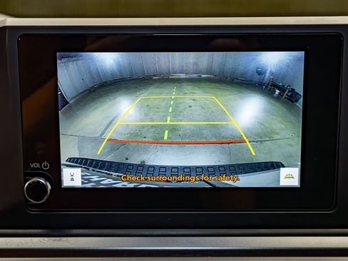 Used 2025 Toyota 4Runner SR5 AWD/4WD image 23