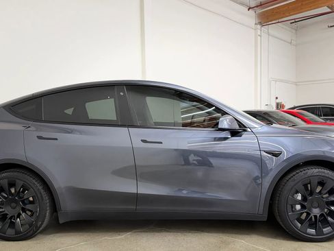 Used 2020 Tesla Model Y Long Range AWD/4WD image 5