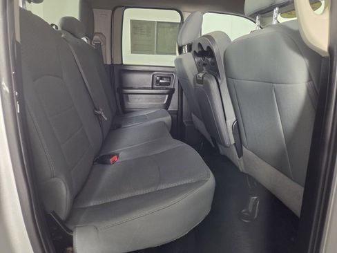 Used 2019 RAM 1500 Express RWD image 27