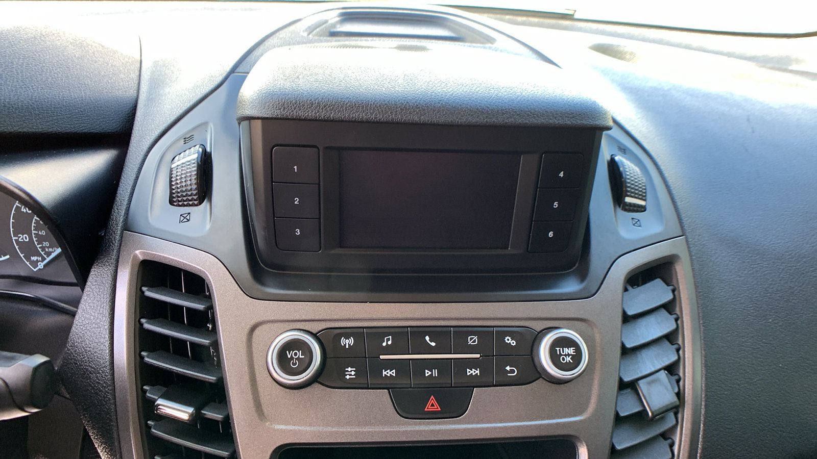 Used 2022 Ford Transit Connect XL FWD image 16