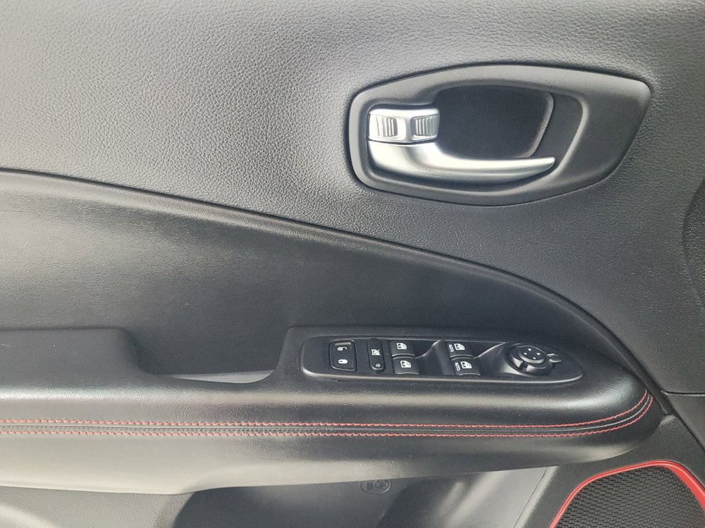 Used 2019 Jeep Compass Trailhawk w/ Leather Interior Group AWD/4WD image 27