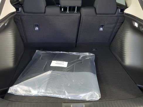 New 2026 Honda HR-V LX image 33