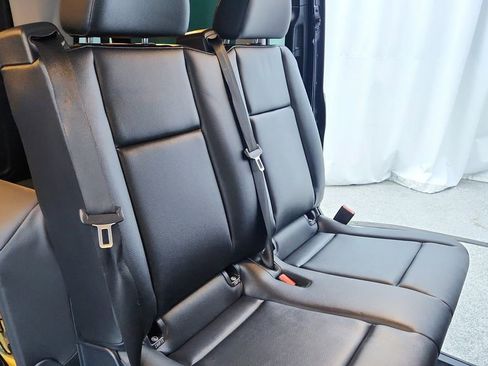 Used 2023 Mercedes-Benz Metris Passenger image 38