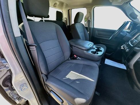 Used 2019 RAM 1500 Express w/ Express Value Package AWD/4WD image 28