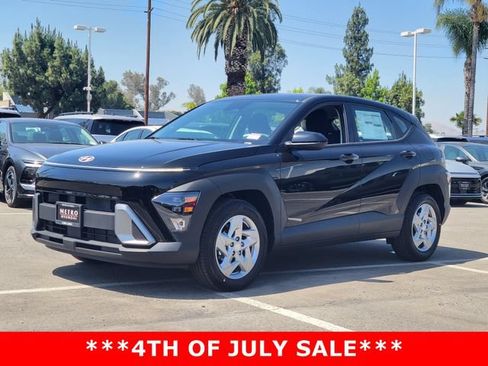 New 2026 Hyundai Kona SE FWD image 2