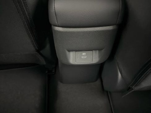 New 2025 Nissan Versa SV w/ Trunk Package image 22