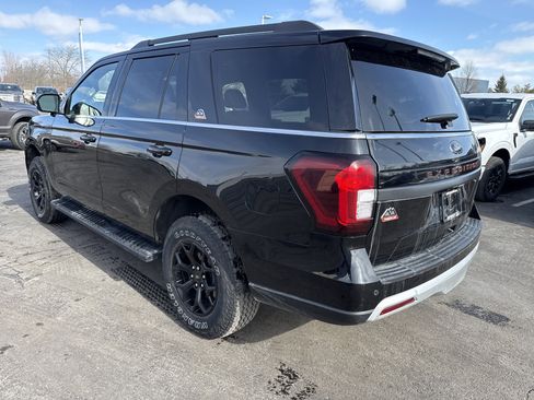 Used 2024 Ford Expedition Timberline image 5