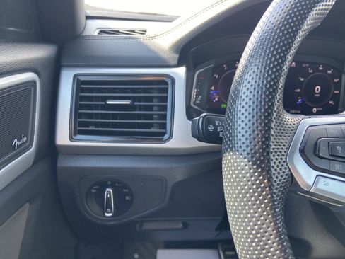 Used 2022 Volkswagen Atlas Cross Sport SEL Premium R-Line image 35