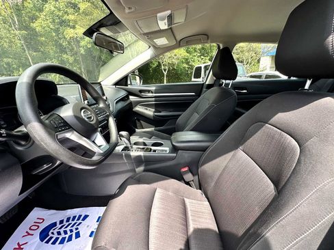 Used 2022 Nissan Altima 2.5 SV image 11