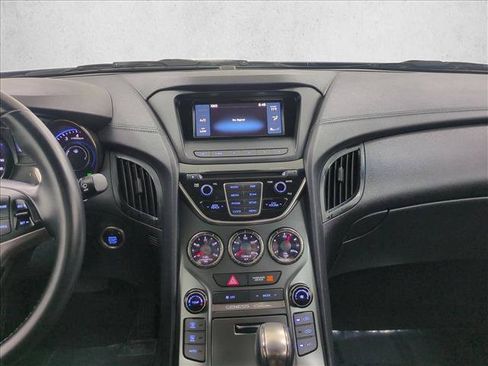Used 2016 Hyundai Genesis 3.8 RWD image 14