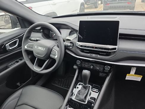 New 2026 Jeep Compass Limited image 11