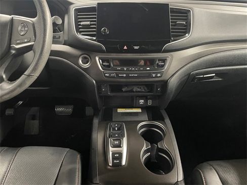 Used 2022 Honda Passport TrailSport image 11