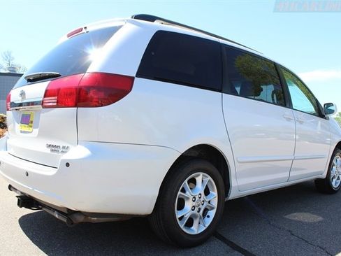 Used 2005 Toyota Sienna XLE Limited AWD/4WD image 38