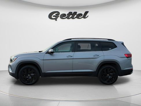 Used 2024 Volkswagen Atlas SE FWD image 8