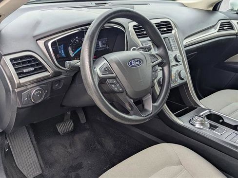 Used 2018 Ford Fusion S image 10