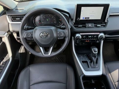 Used 2025 Toyota RAV4 XLE Premium FWD image 12