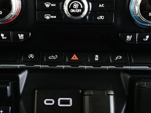 Used 2020 GMC Sierra 1500 SLT image 43