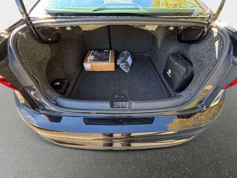 Used 2023 Volkswagen Jetta Sport image 23