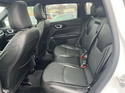 Used 2023 Jeep Compass High Altitude w/ Driver Assist Group I AWD/4WD image 17