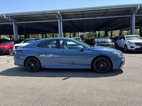 Used 2024 Toyota Camry XSE FWD image 8
