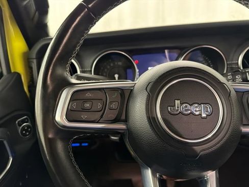 Used 2023 Jeep Wrangler Unlimited Sahara w/ Cold Weather Group AWD/4WD image 12