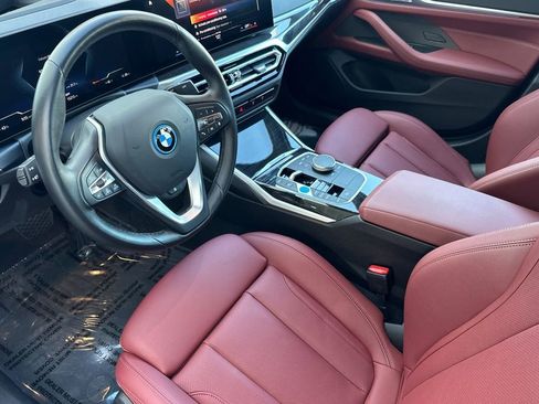 Used 2023 BMW i4 eDrive35 image 9